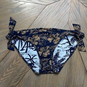 Tommy Bahama Reversible Bikini Bottom - image 1